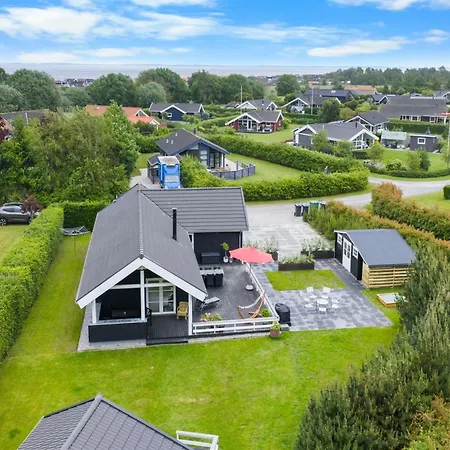 Falki - 320m From The Sea By Interhome Otterup