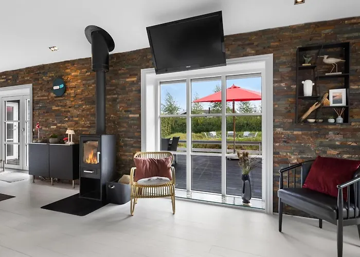 Semesterbostad Falki - 320m From The Sea By Interhome